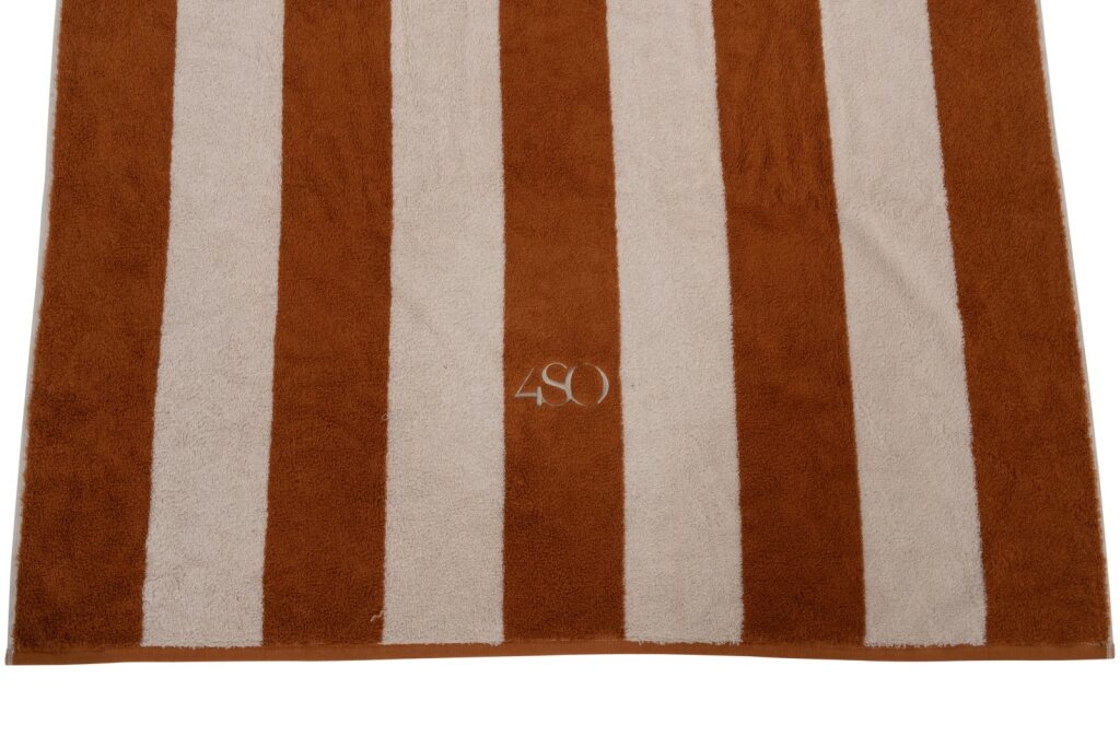 4 Seasons Outdoor Handdoek 180 x 100 cm. caramel / zand