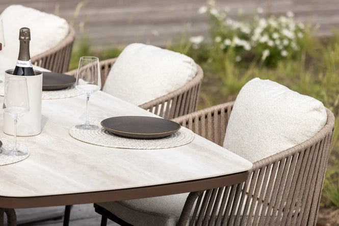 Yoi Calera low dining chair alu bronze/belt toffee/wool white AW