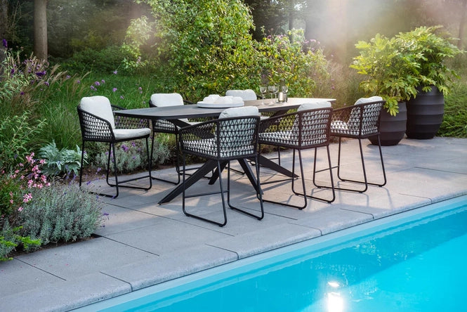 Yoi Calma dining table 270 Zwart