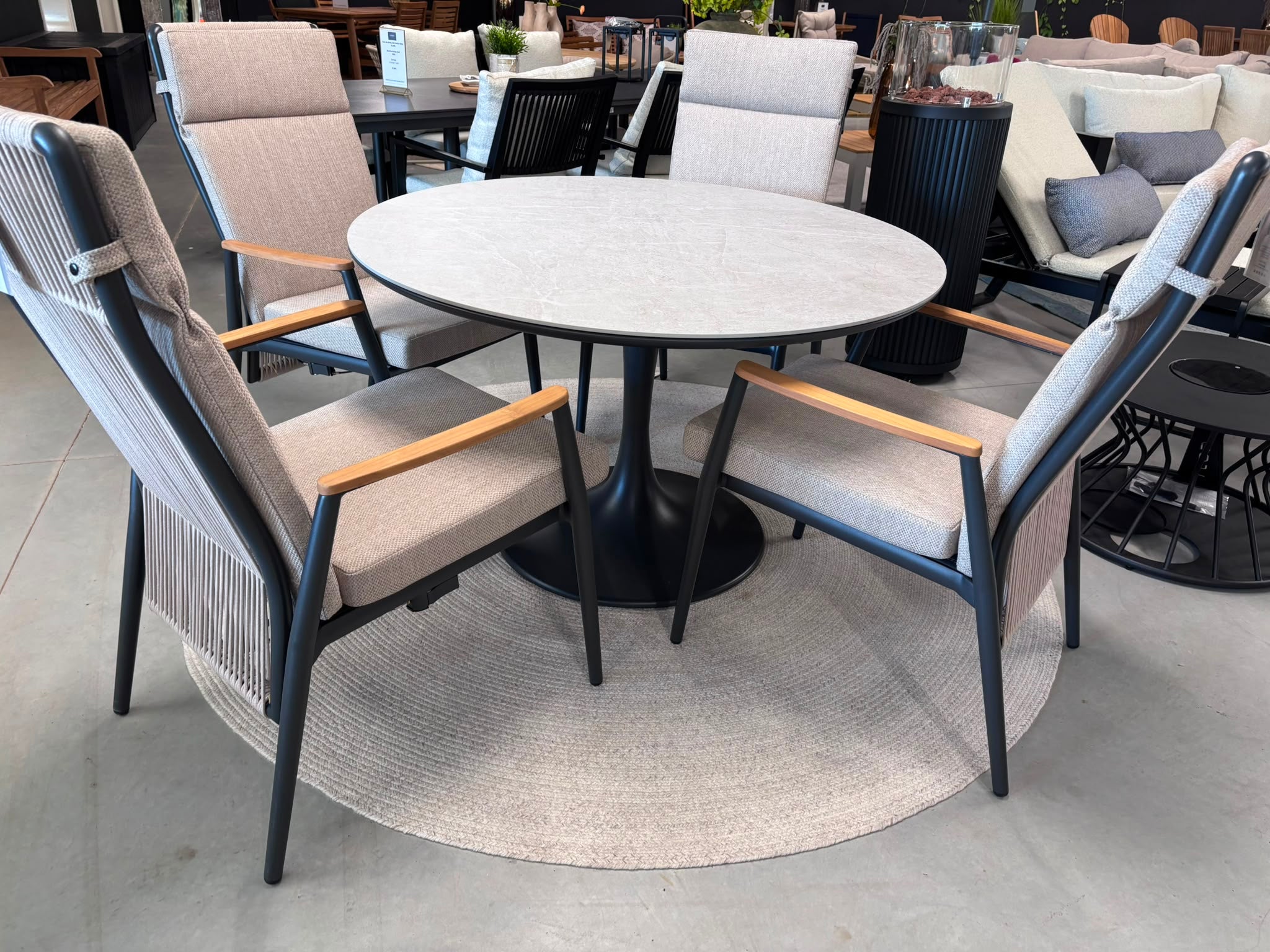 Bizzotto Arnold dining tafel 158cm + 6 Flobert verstelbare dining stoel Pelican