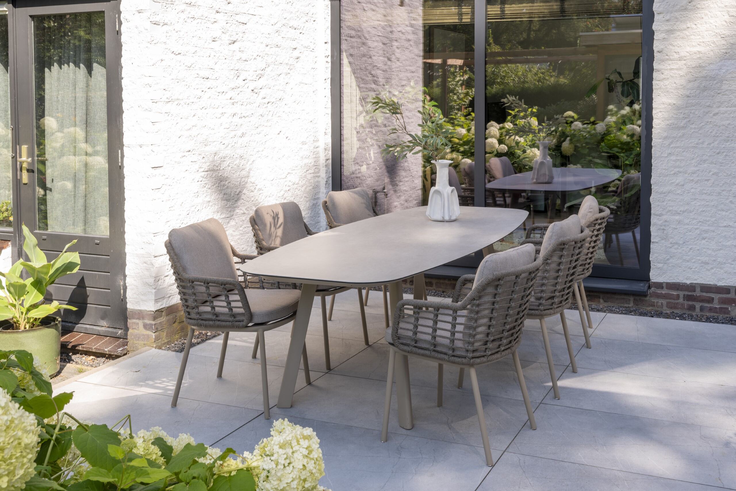 Taste by 4SO Puglia low dining Stoel met 2 Kussens
