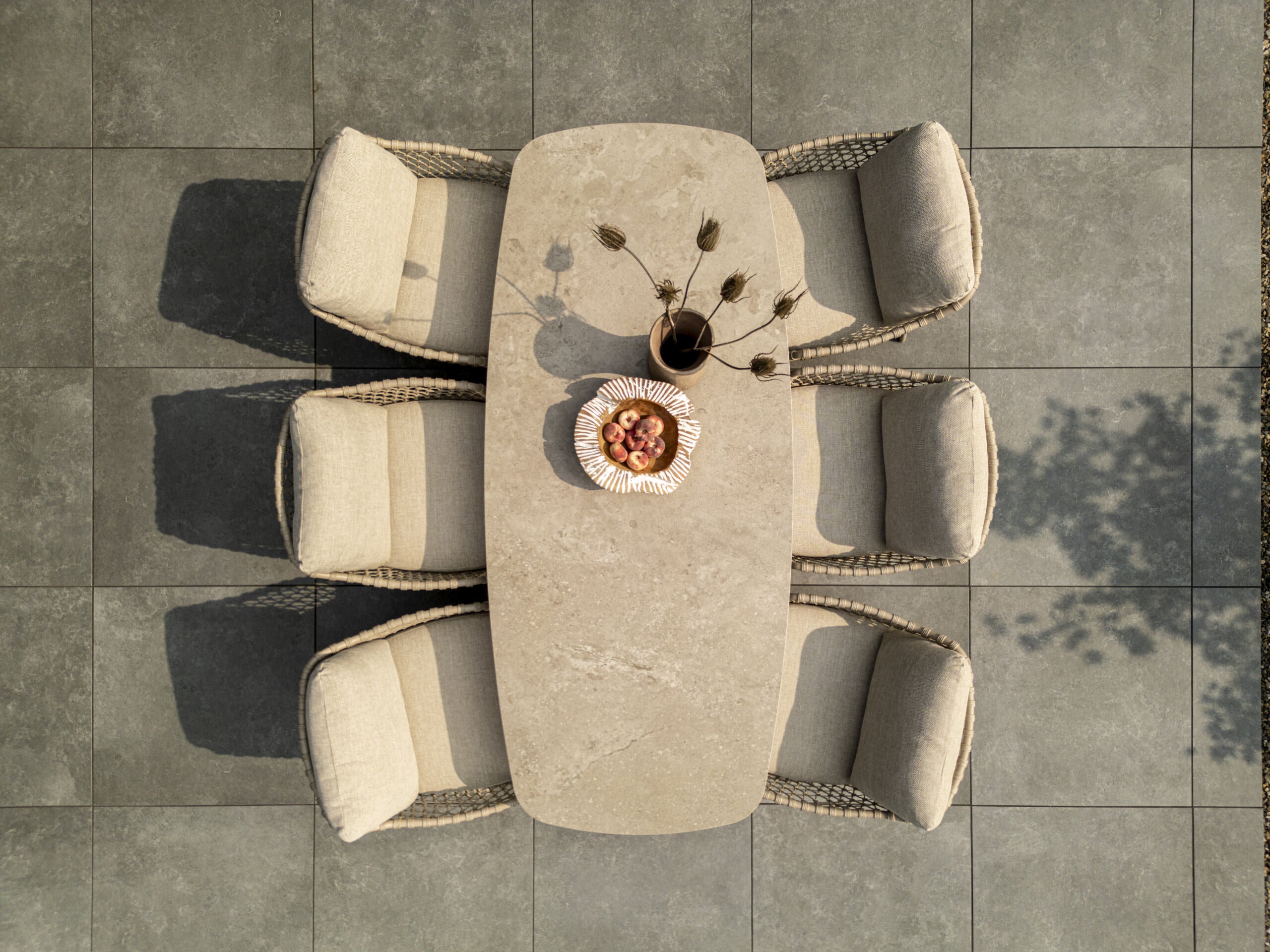 4 Seasons Outdoor 7-delige low dining set 6x Sardinia low dining stoel + 1x Nevada tafel 250 x 105 cm