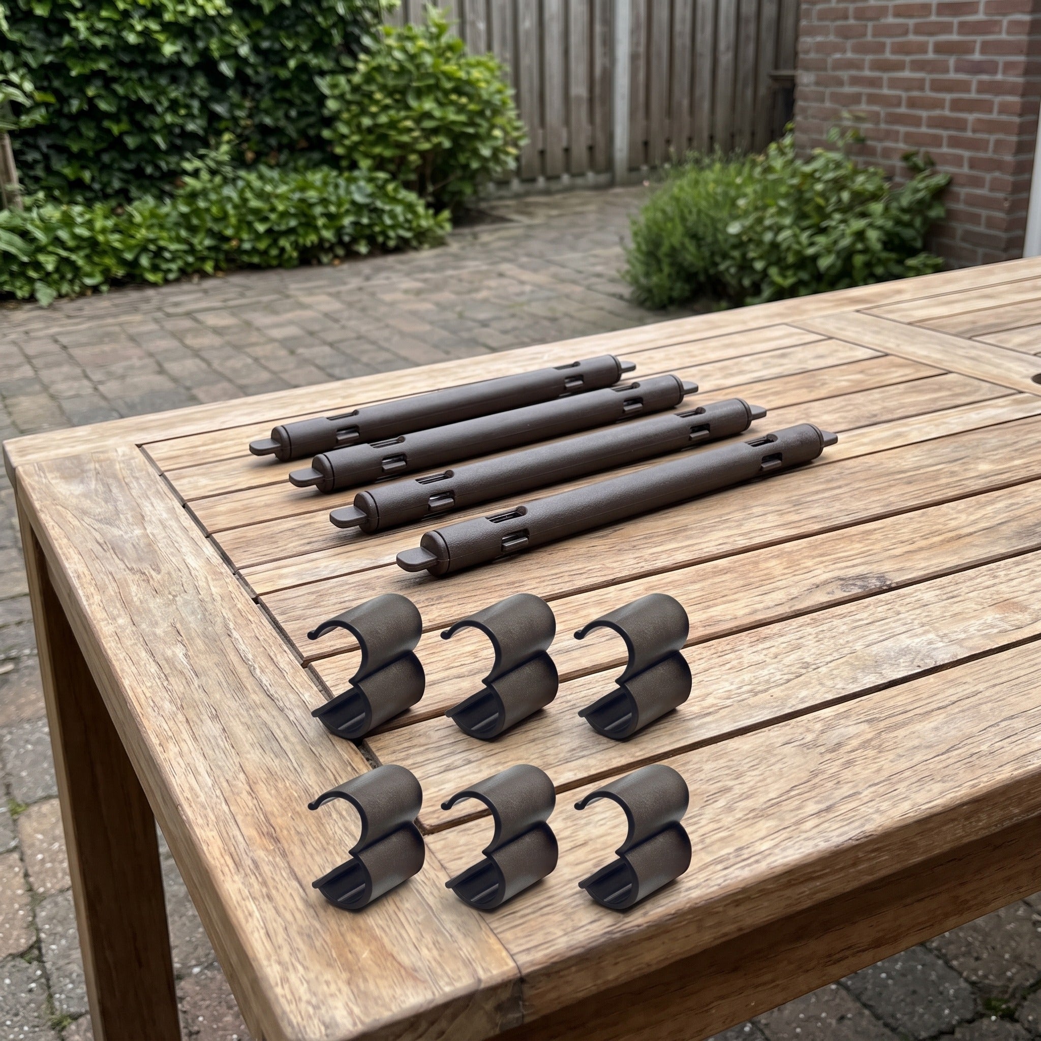Nardi Clips Kit Sipario Terra in een Nederlandse tuinomgeving